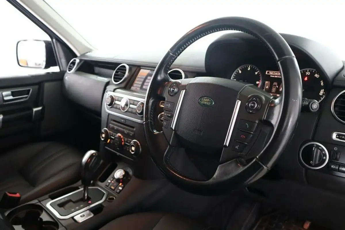 2010-land-rover-discovery-4-30tdv6-xs-big-14