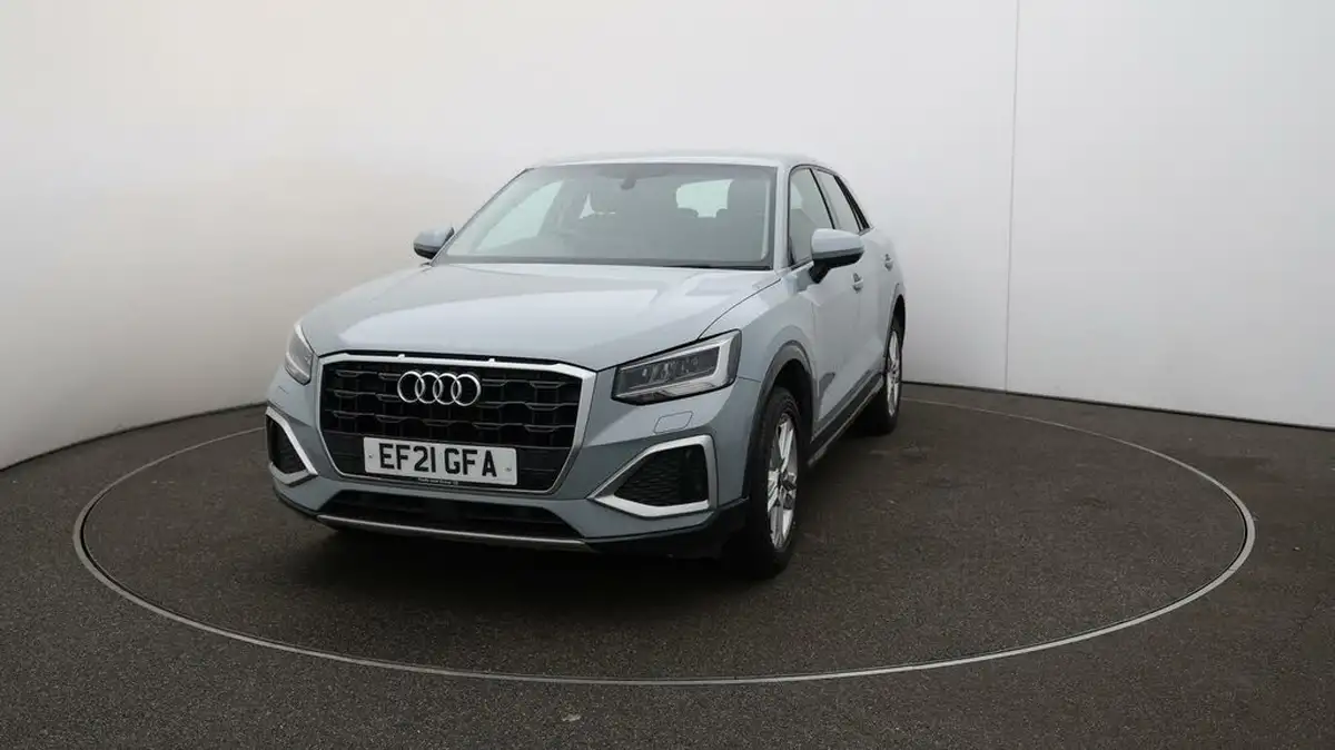 2021-audi-q2-10-30-tfsi-sport-big-36