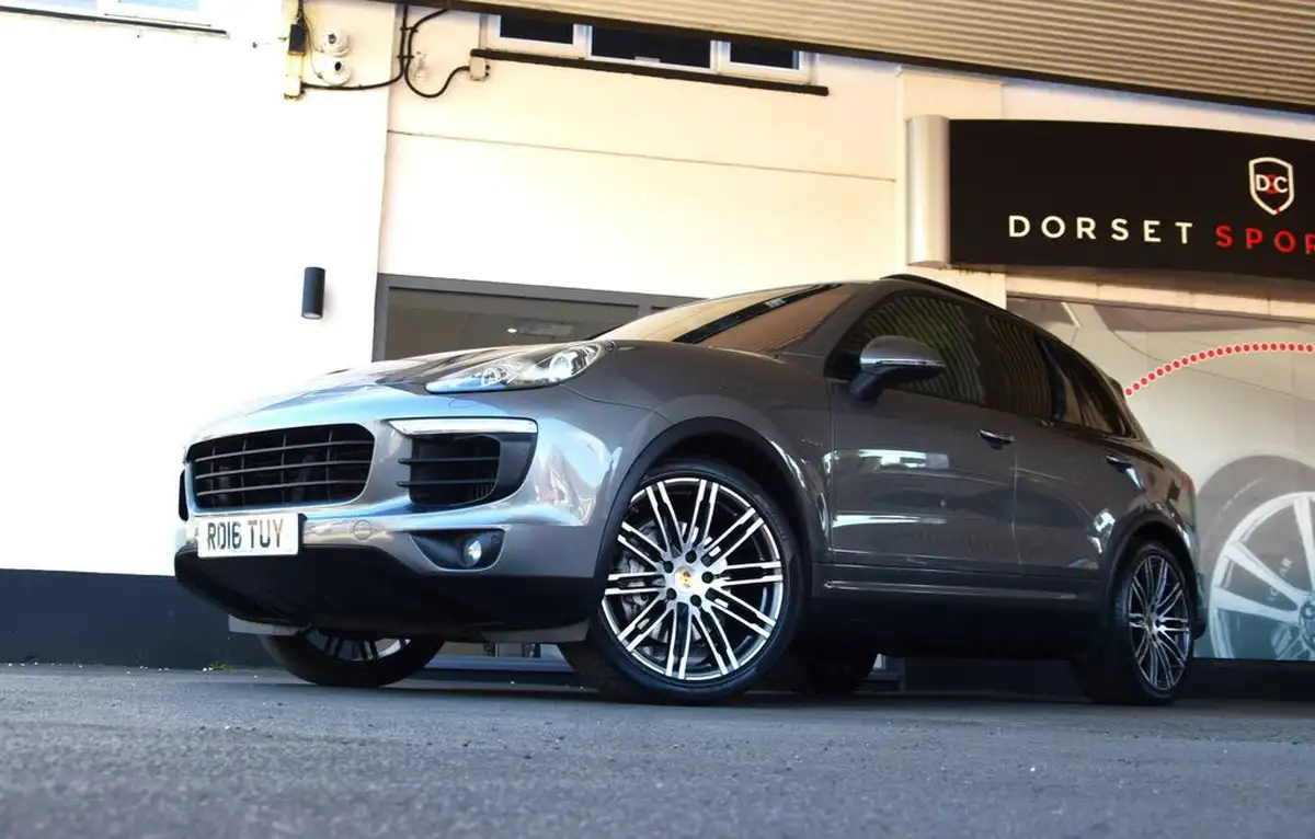 2016-porsche-cayenne-42td-s-big-18