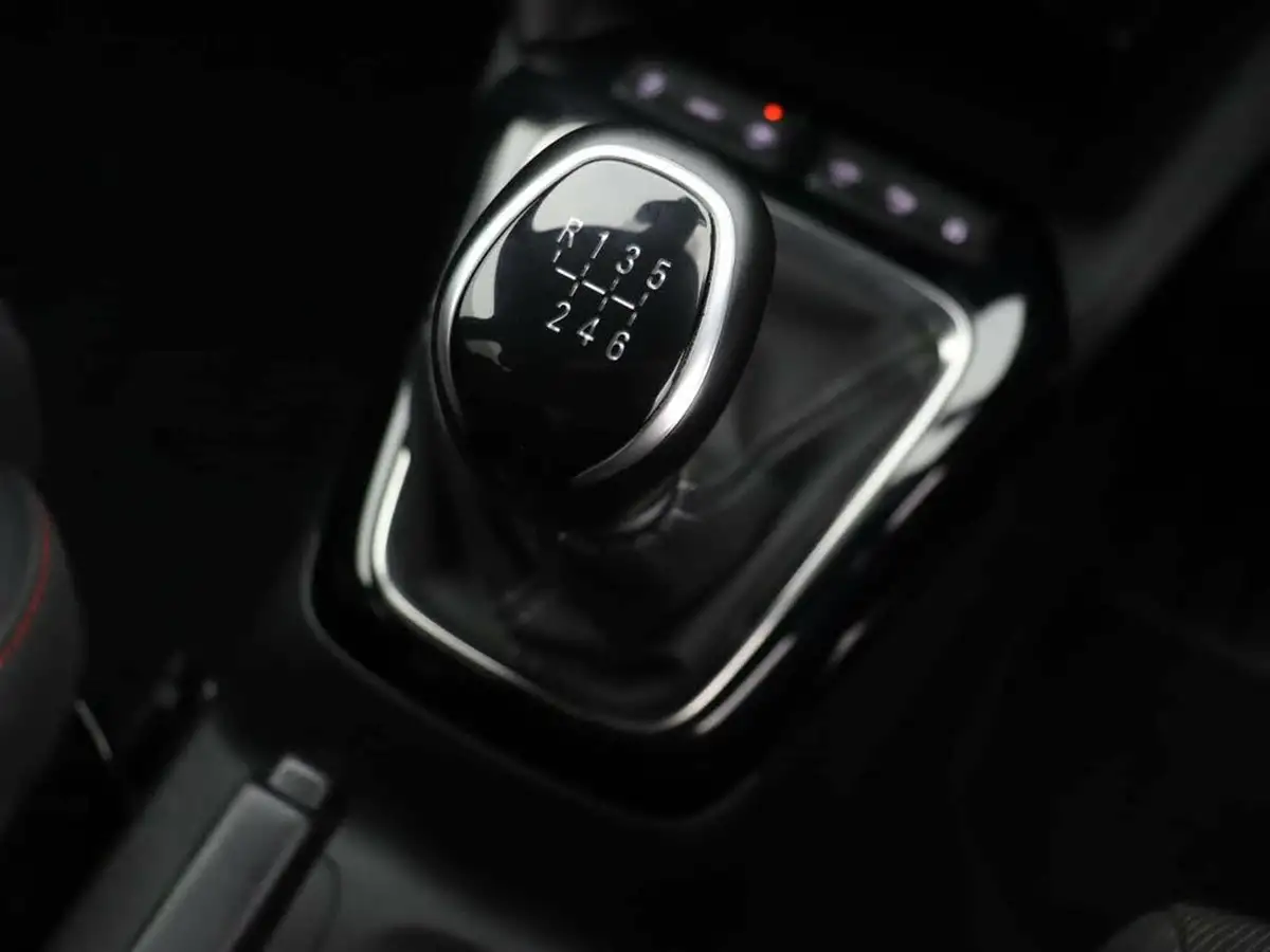 2021-vauxhall-corsa-12-turbo-sri-100ps-big-19