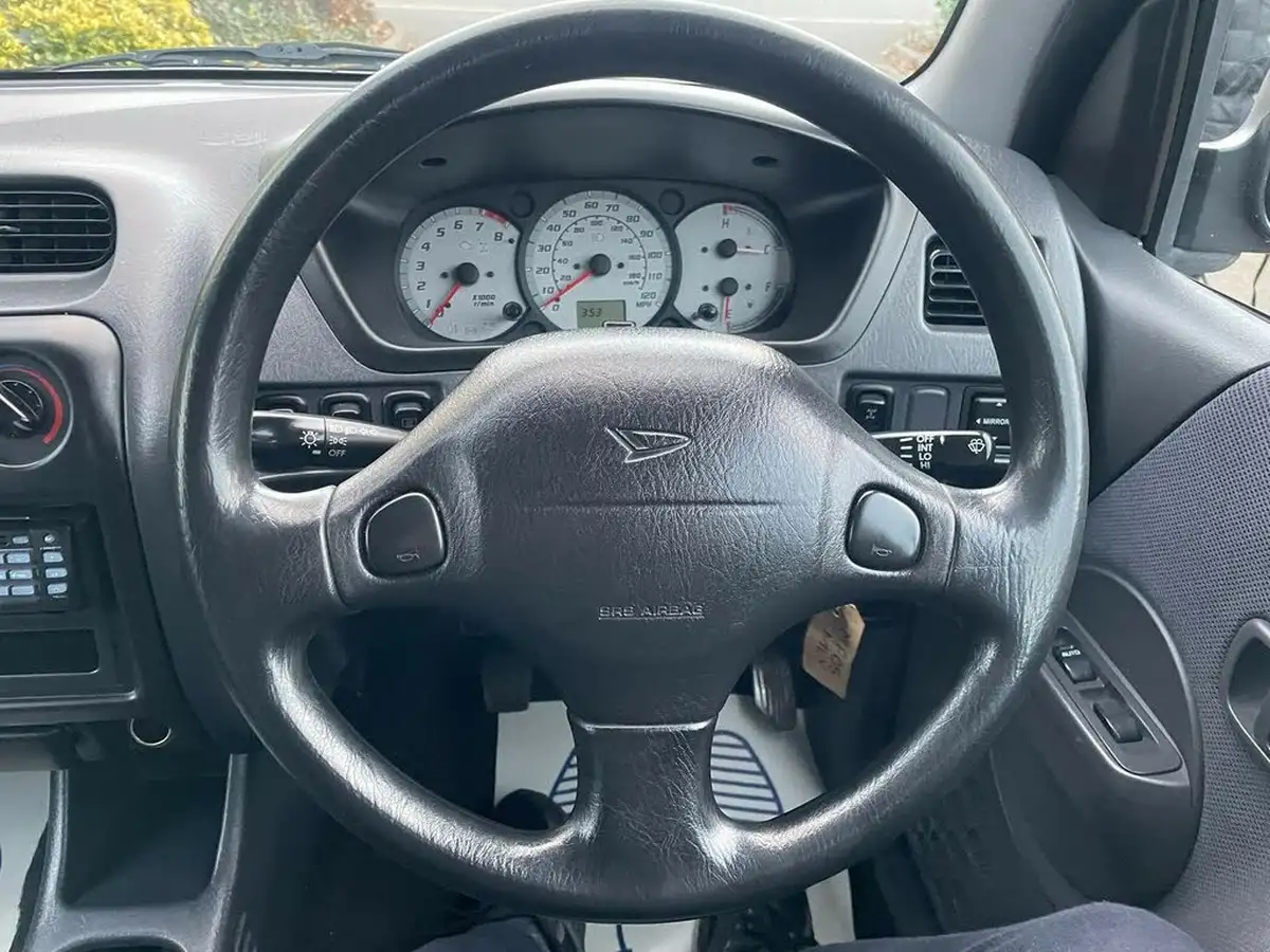 2005-daihatsu-terios-13-tracker-big-22