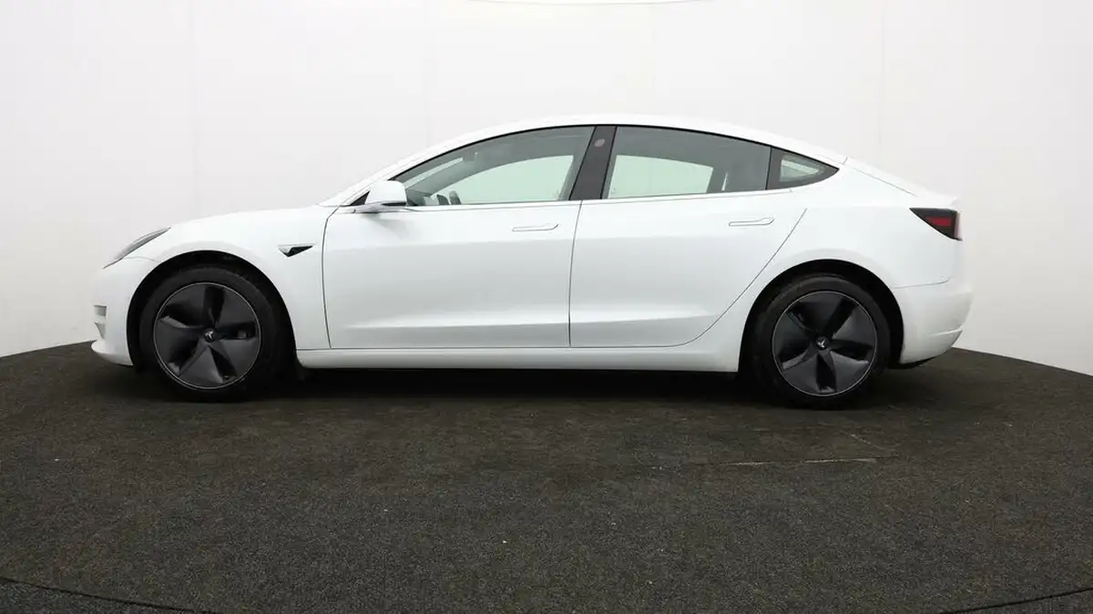 2019-tesla-model-3-e-long-range-4x4-big-61