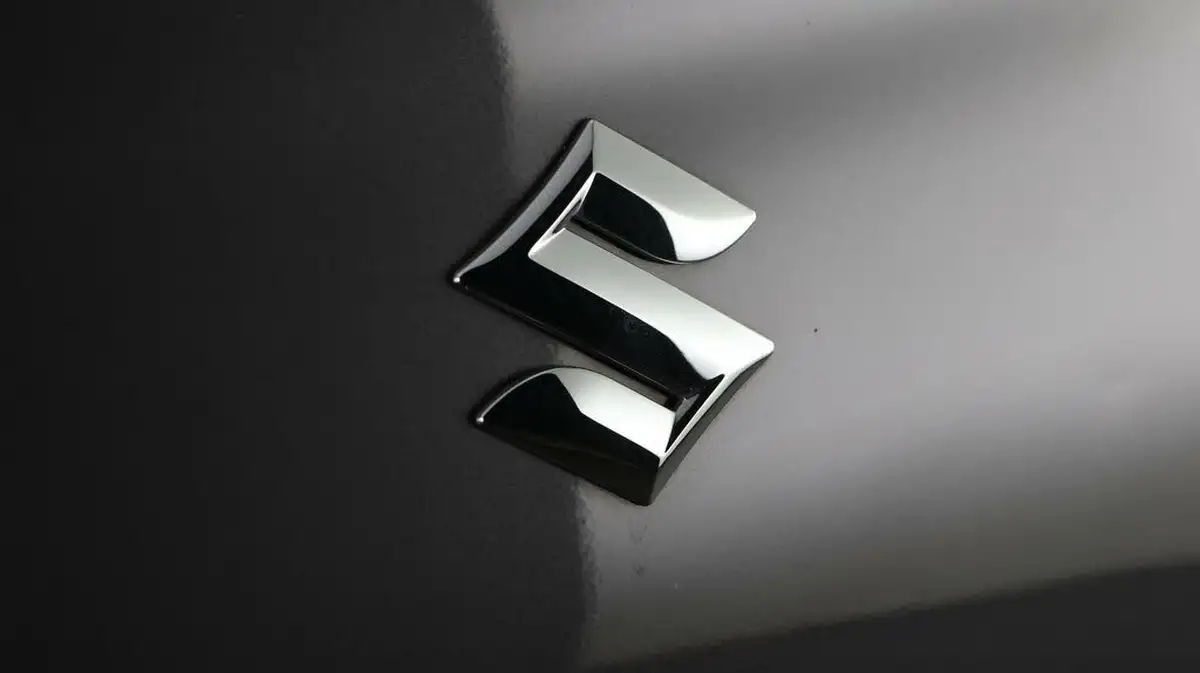 2022-suzuki-swift-12-dualjet-sz5-big-19
