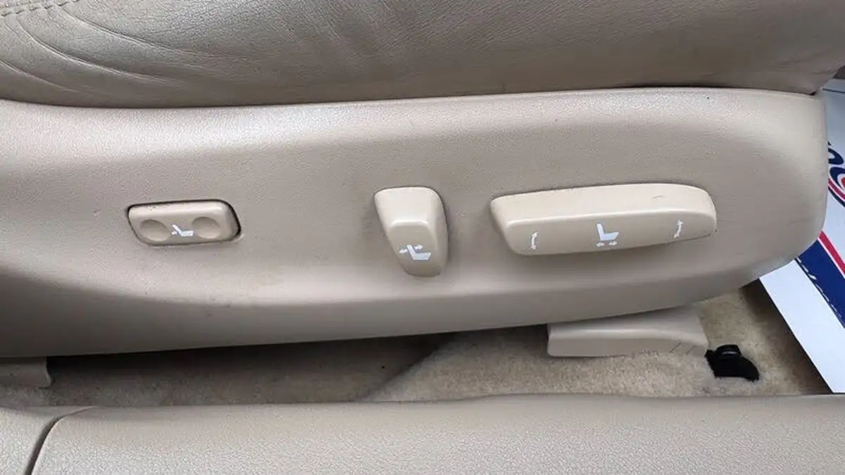 2007-lexus-is-250-25-se-l-auto-big-19