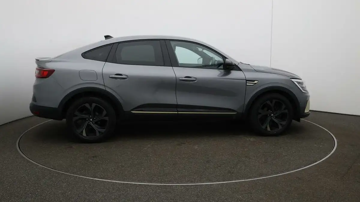 2023-renault-arkana-16-e-tech-engineered-big-47
