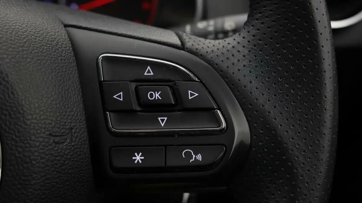 2019-mg-zs-suv-15-vti-tech-exclusive-105bhp-big-21