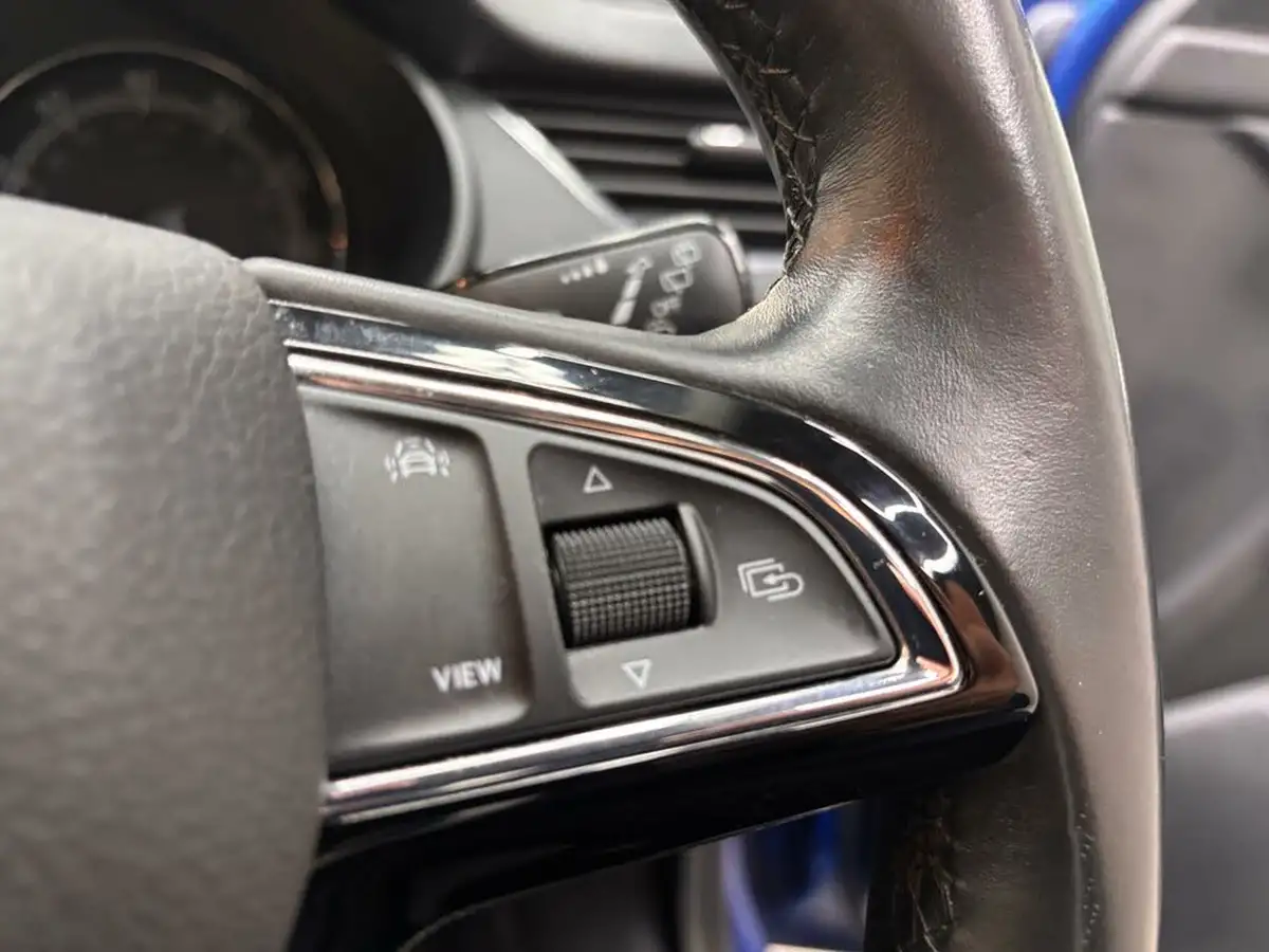 2019-skoda-octavia-16tdi-se-technology-estate-big-28