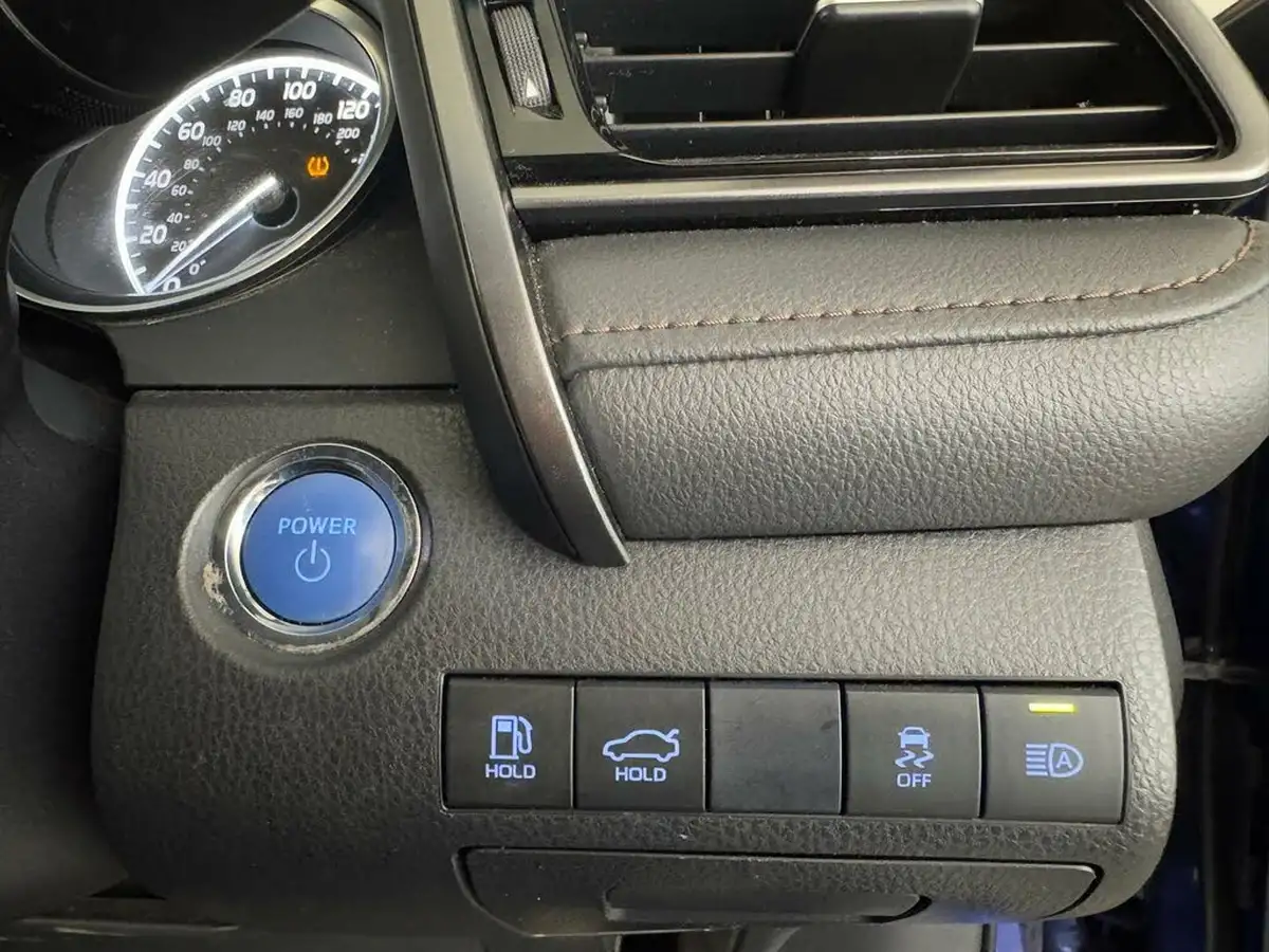 2020-toyota-camry-25-vvt-i-excel-big-28