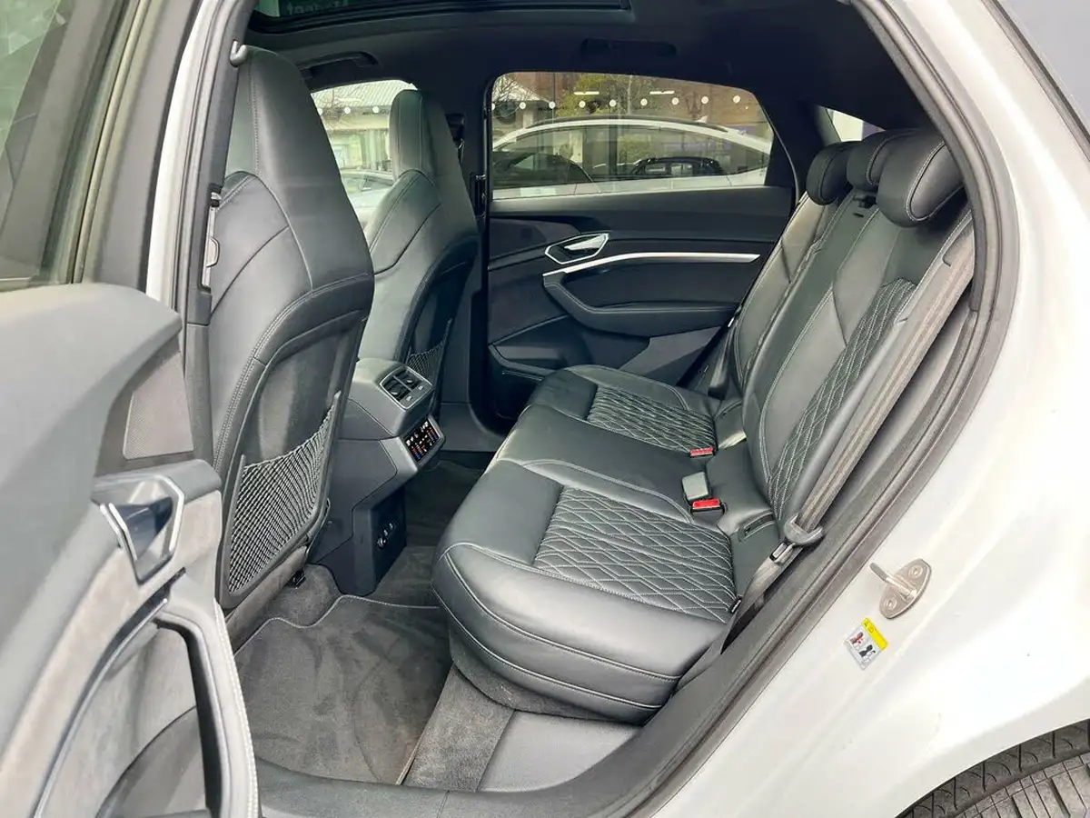 2021-audi-e-tron-50e-vorsprung-sportback-big-15