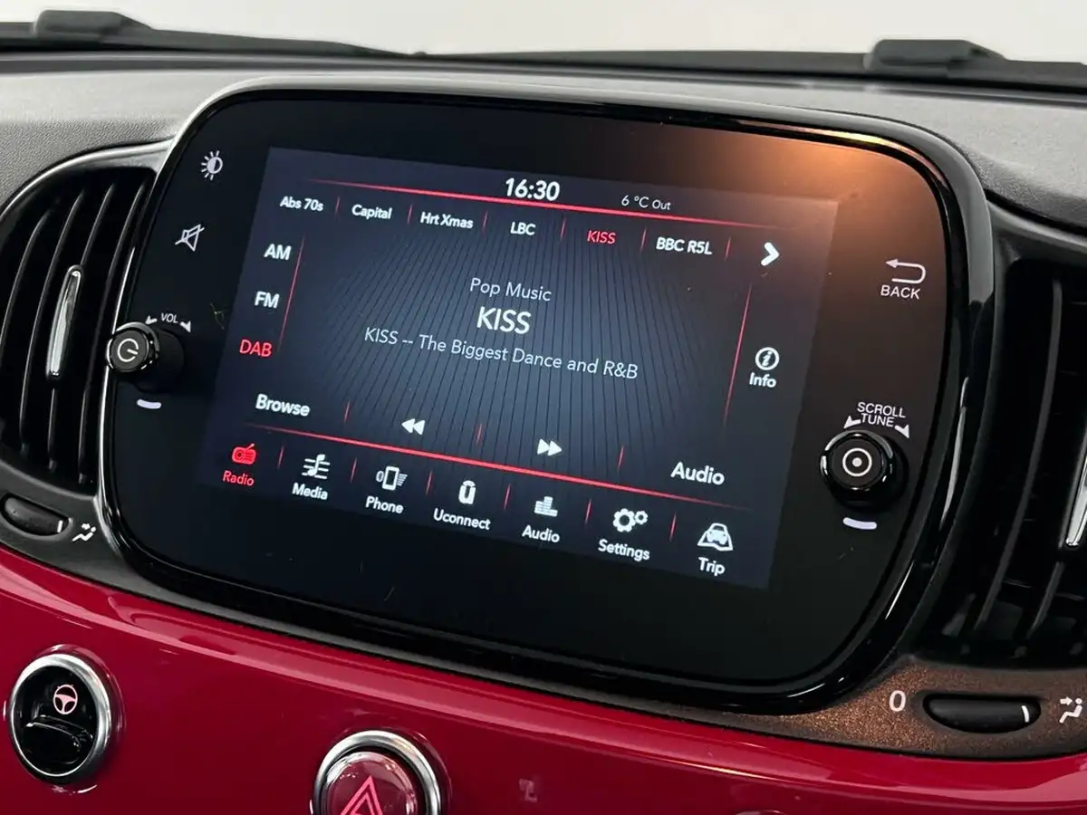 2021-fiat-500-10-red-big-18