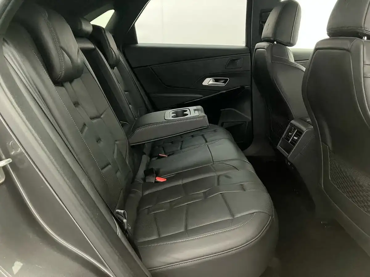 2021-ds-ds-7-crossback-16-puretech-louvre-big-28