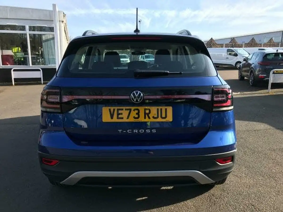 2024-volkswagen-t-cross-10-tsi-move-110ps-dsg-big-12