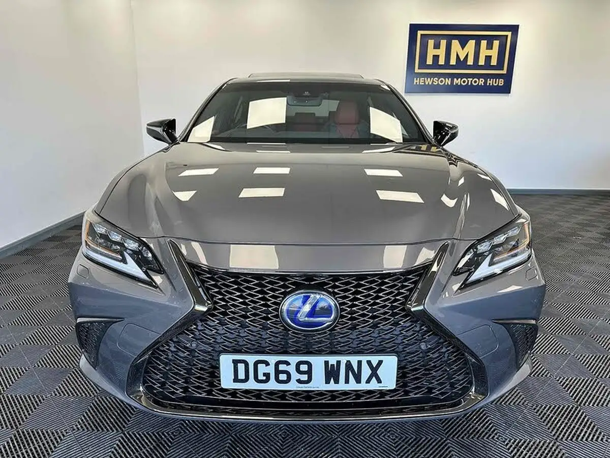 2019-lexus-es-300h-25-f-sport-takumi-pack-big-1