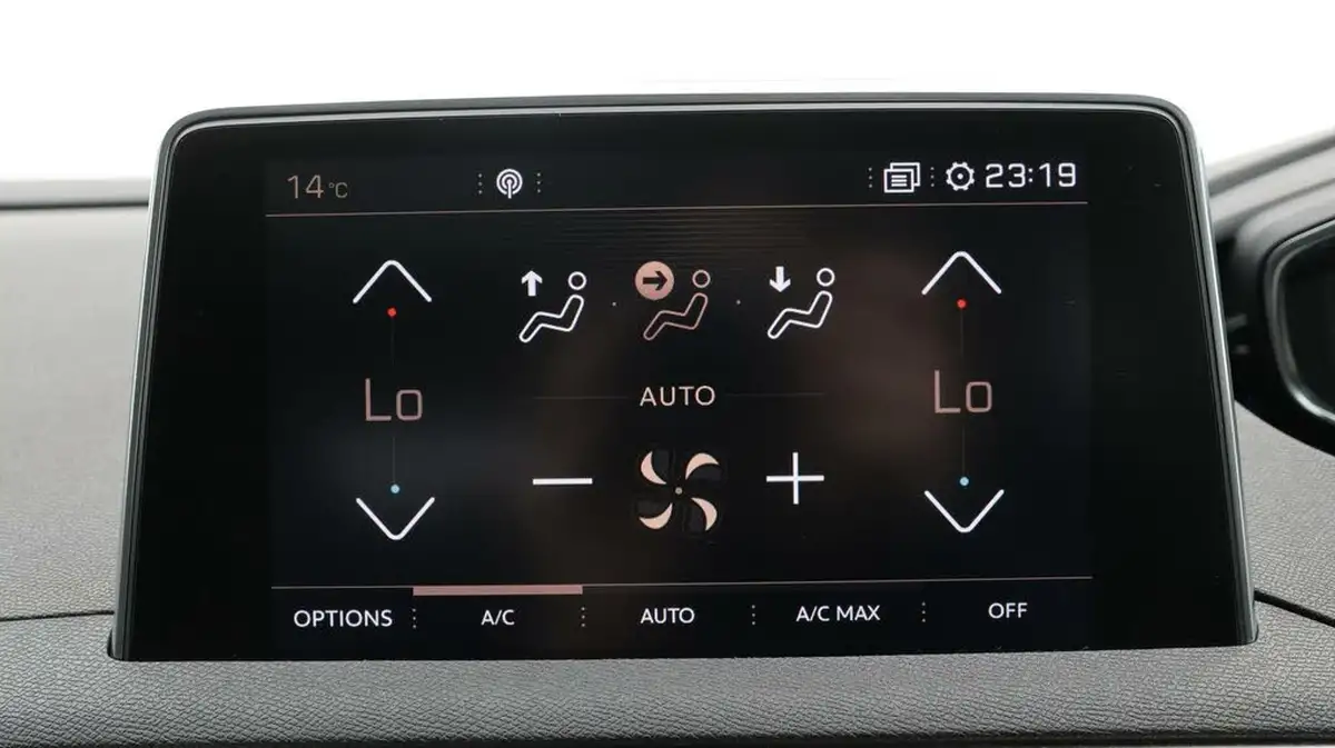 2020-peugeot-3008-suv-12-puretech-gt-line-eat8-big-12