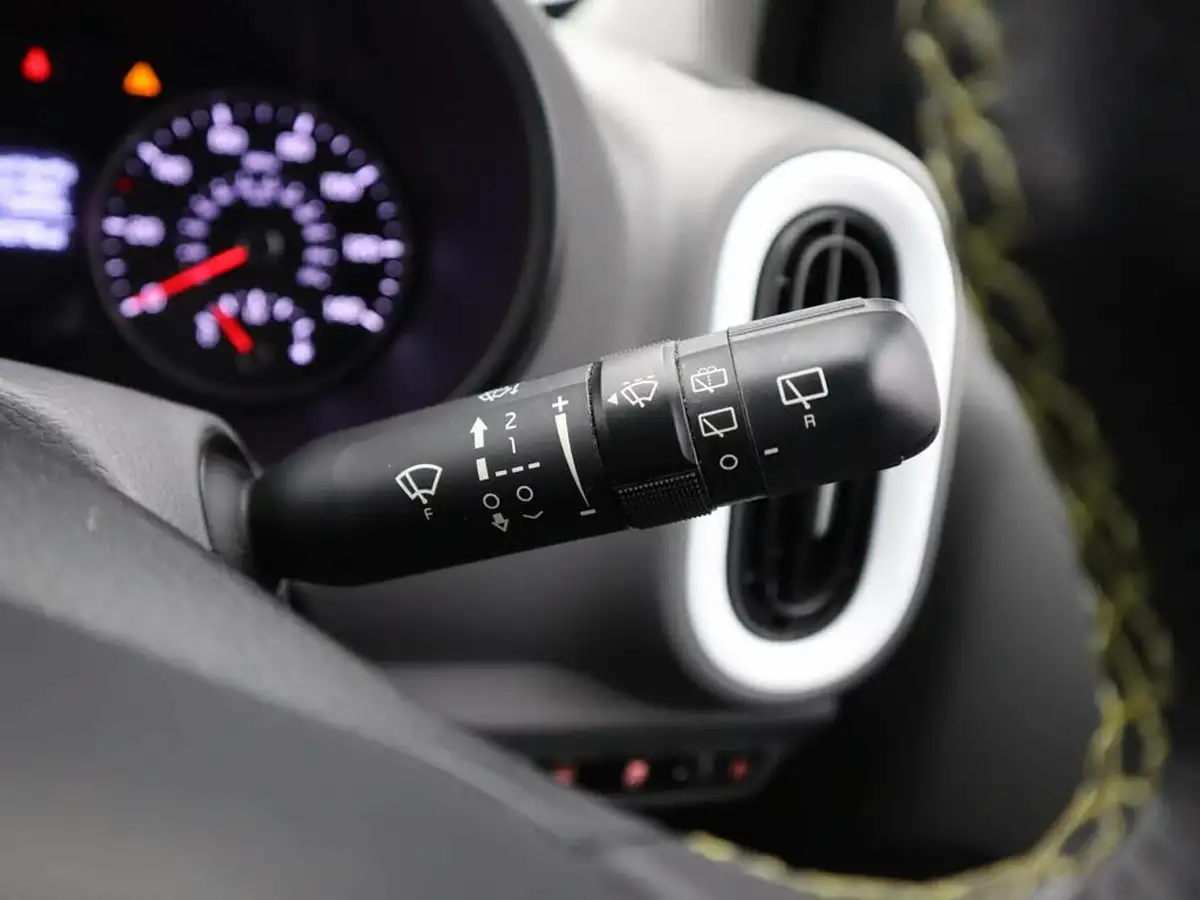 2019-kia-picanto-125-x-line-big-31