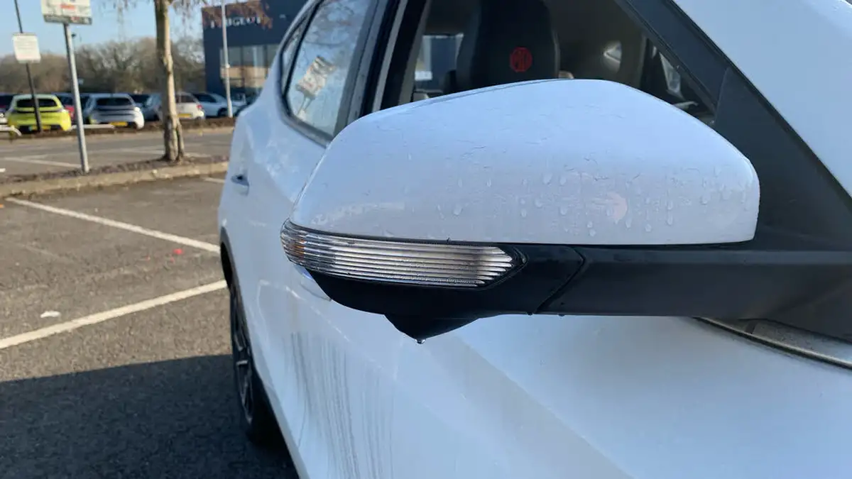 2021-mg-zs-suv-15-vti-tech-exclusive-big-35