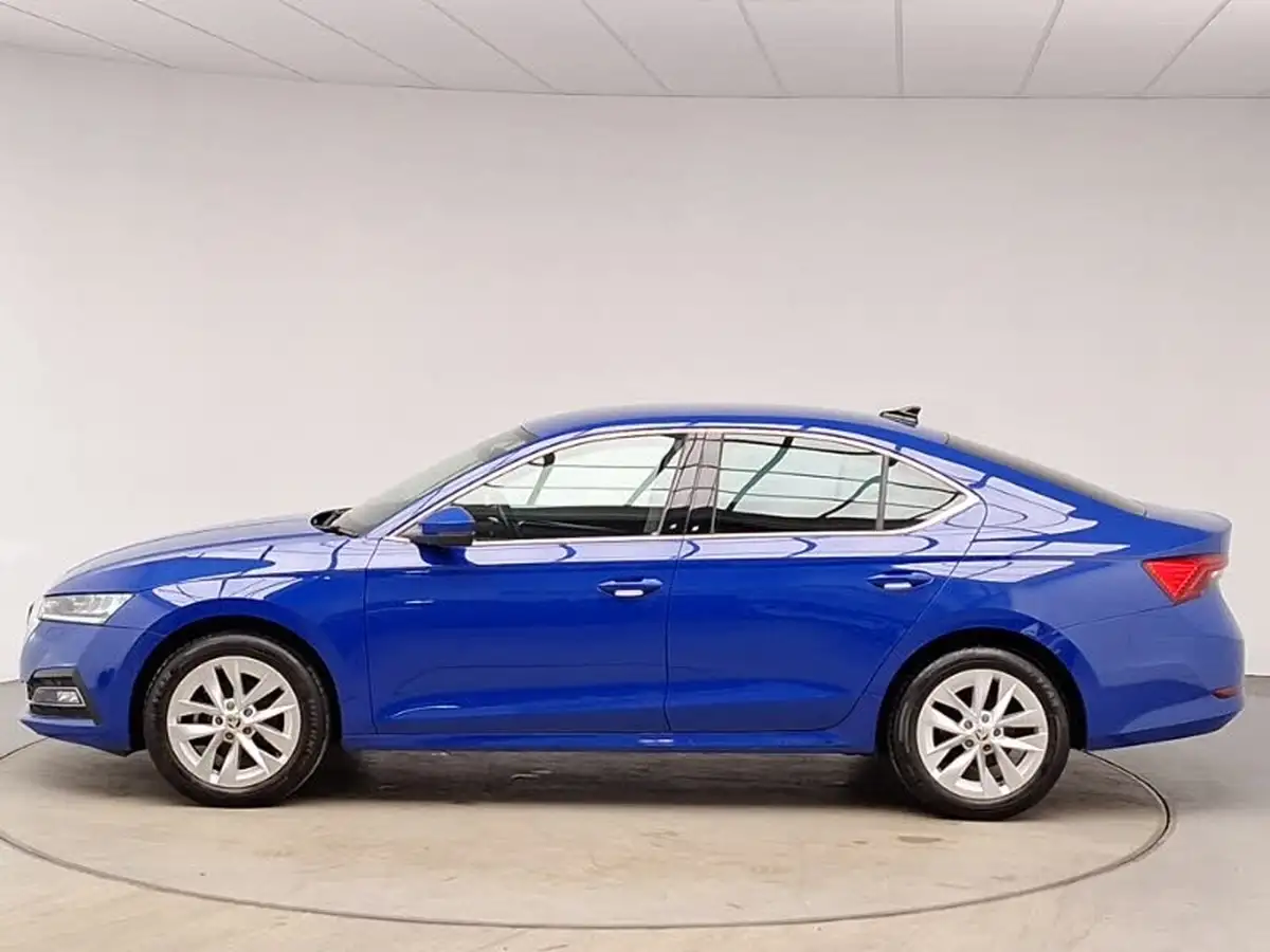2022-skoda-octavia-15-tsi-se-l-hatchback-big-3