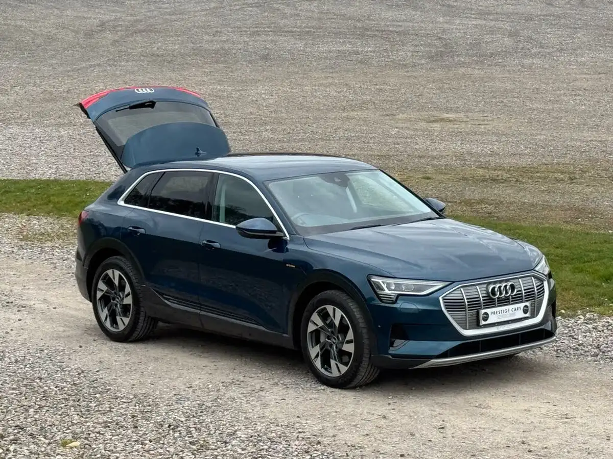 2021-audi-e-tron-50e-sport-station-wagon-big-6