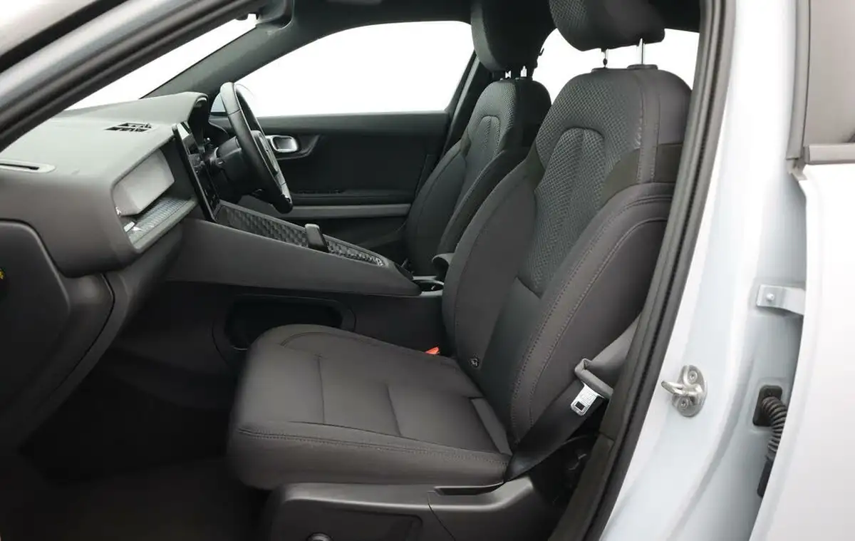 2023-polestar-polestar-2-e-ps2-165kw-standard-single-hatchback-big-14