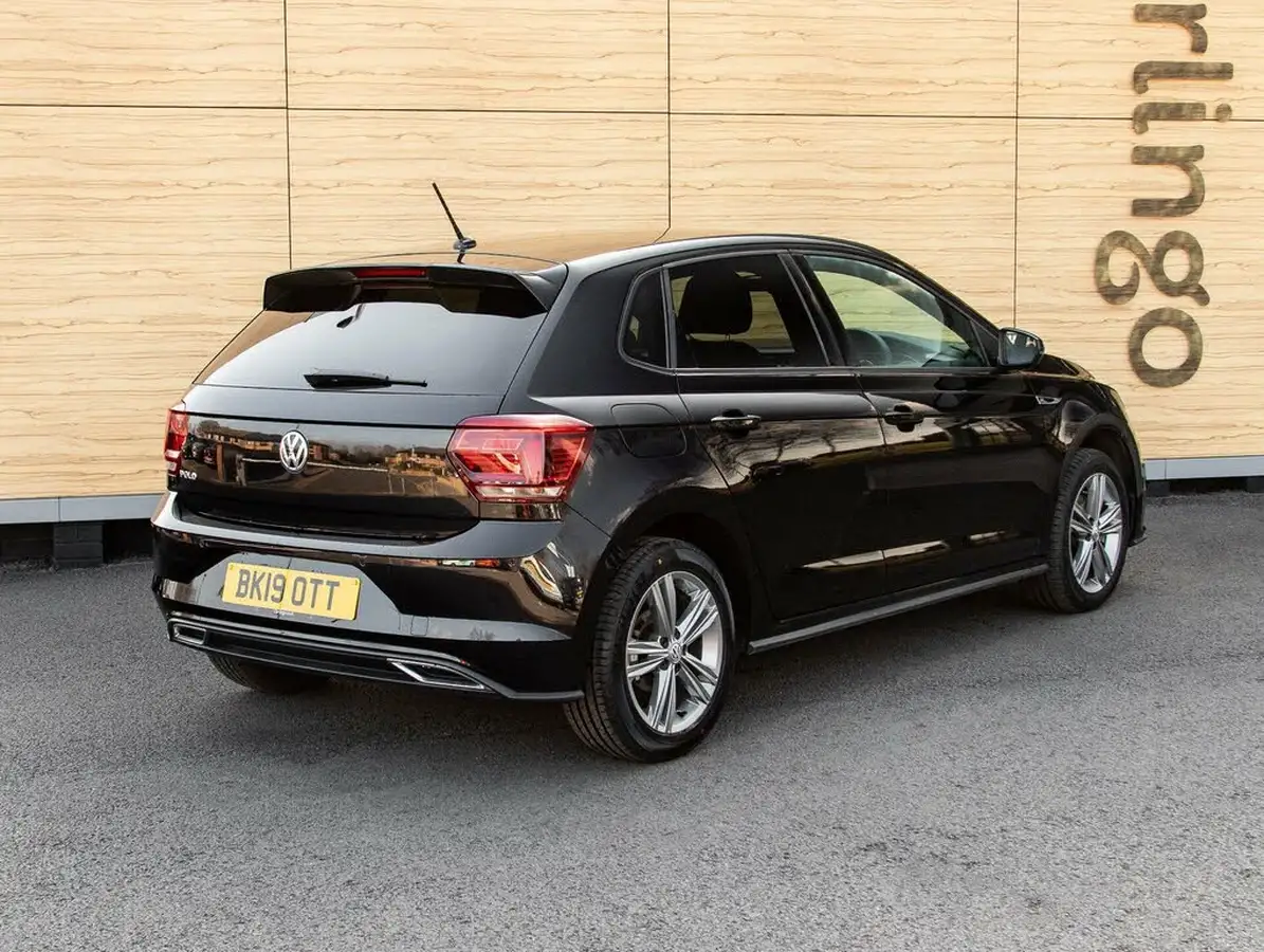 2019-volkswagen-polo-10-tsi-r-line-115ps-big-2