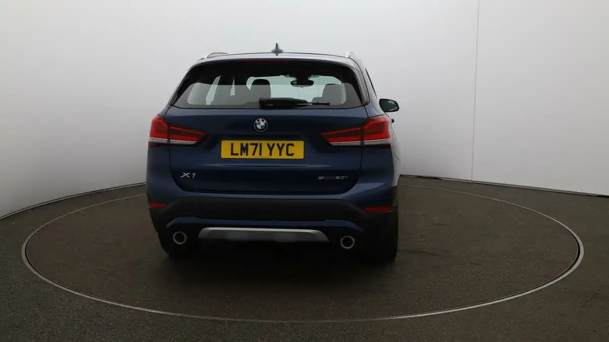 2021-bmw-x1-20-sdrive20i-xline-big-50