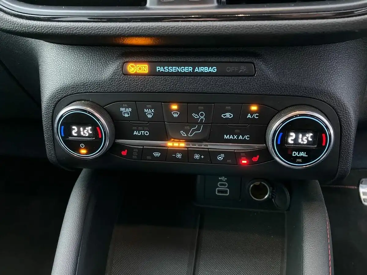 2022-ford-kuga-25t-st-line-x-edition-225ps-phev-big-13
