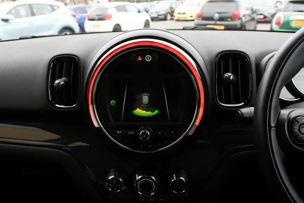 2019-mini-countryman-15-cooper-classic-auto-big-29