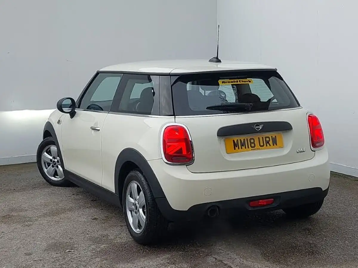 2018-mini-cooper-15-one-series-ii-ss-3d-big-1