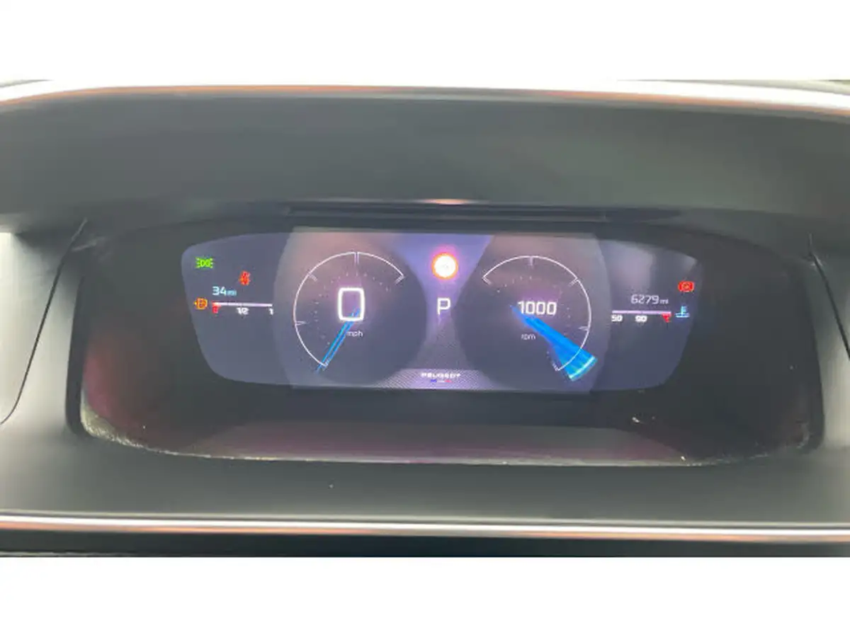2023-peugeot-2008-suv-big-17