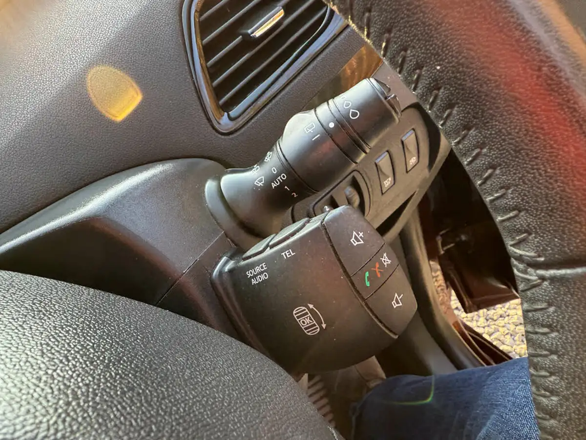 2014-renault-grand-scenic-15dci-dynamique-tom-tom-energy-ss-big-64