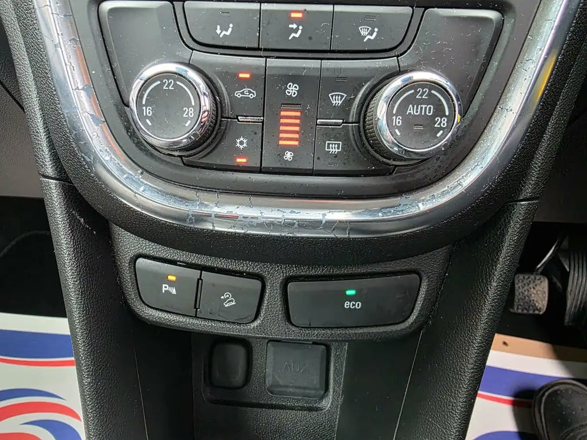 2014-vauxhall-mokka-17cdti-exclusiv-4x4-ss-big-25