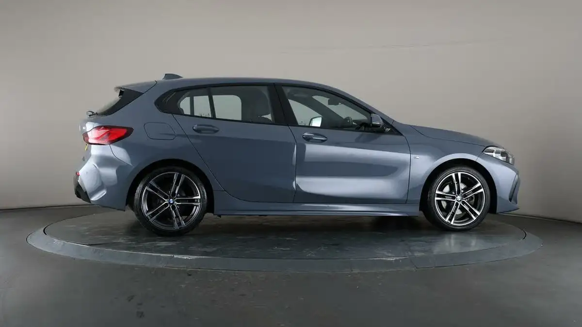 2021-bmw-1-series-15-118i-m-sport-dct-big-55