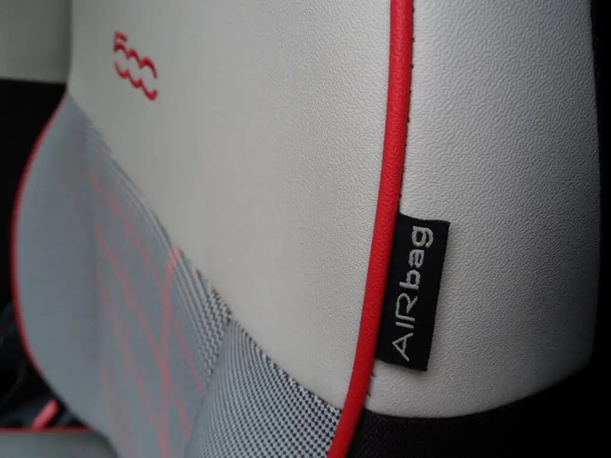 2016-fiat-500-12-lounge-big-17