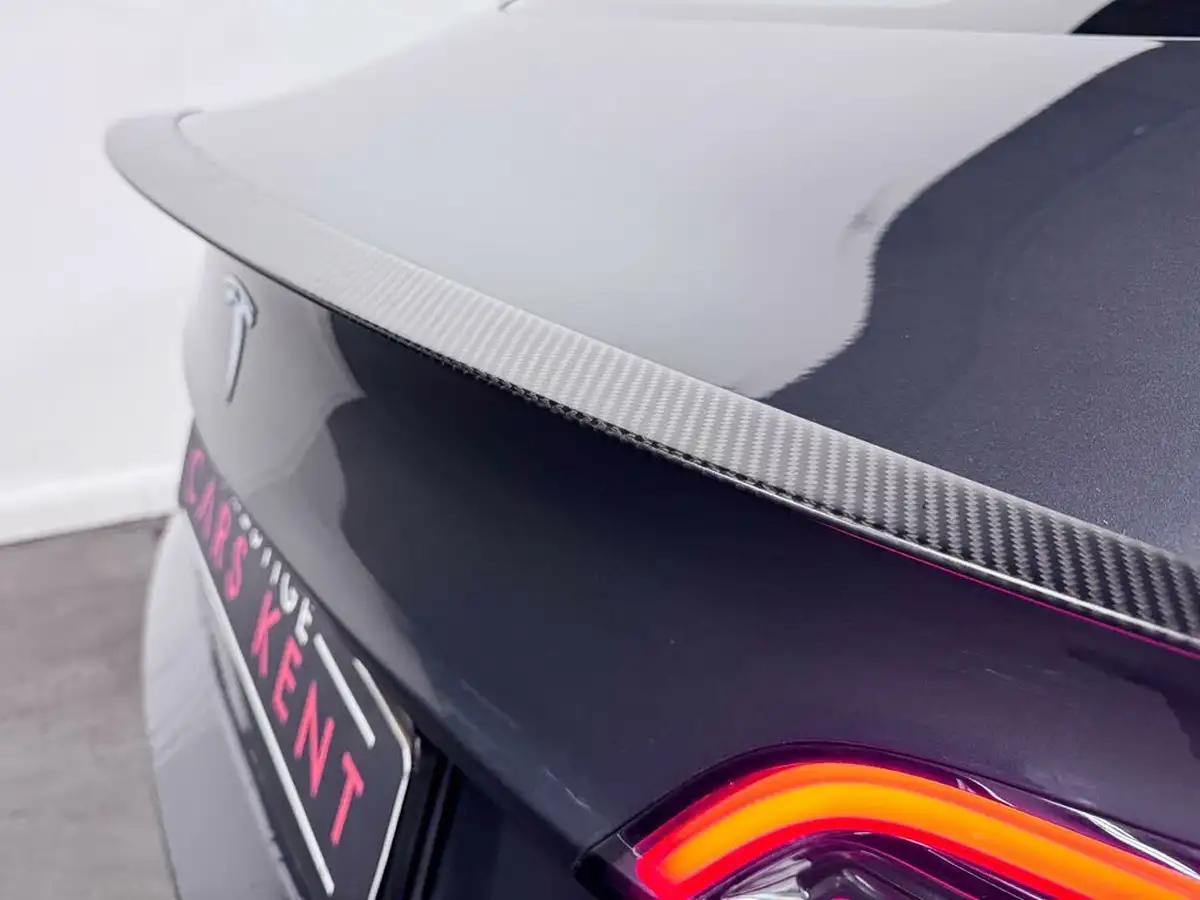 2019-tesla-model-3-e-4x4-performance-pack-big-13