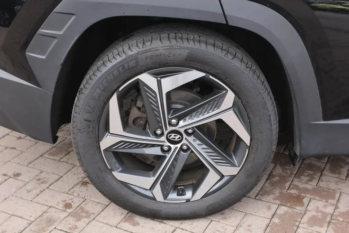 2022-hyundai-tucson-16-t-gdi-ultimate-265ps-4wd-phev-auto-big-9