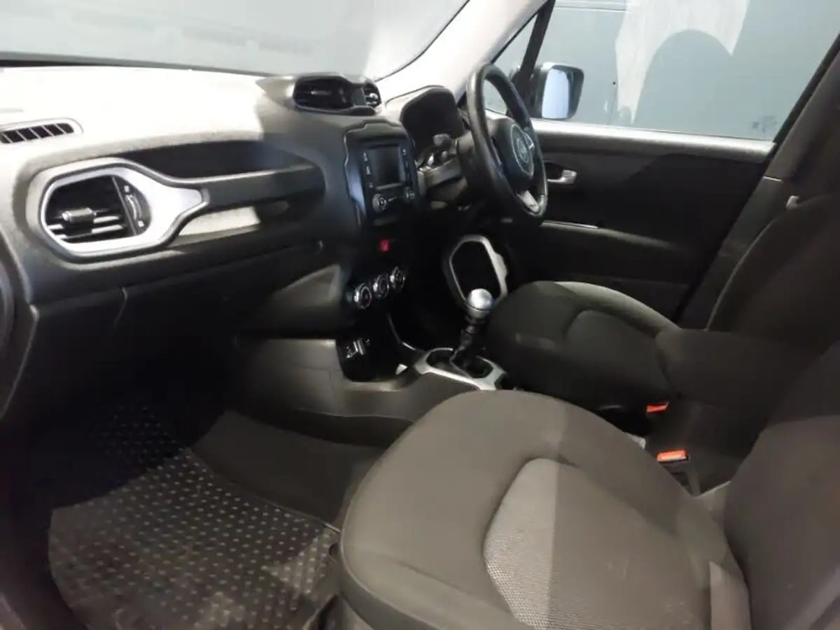 2016-jeep-renegade-16-multijet-ii-longitude-ss-big-4