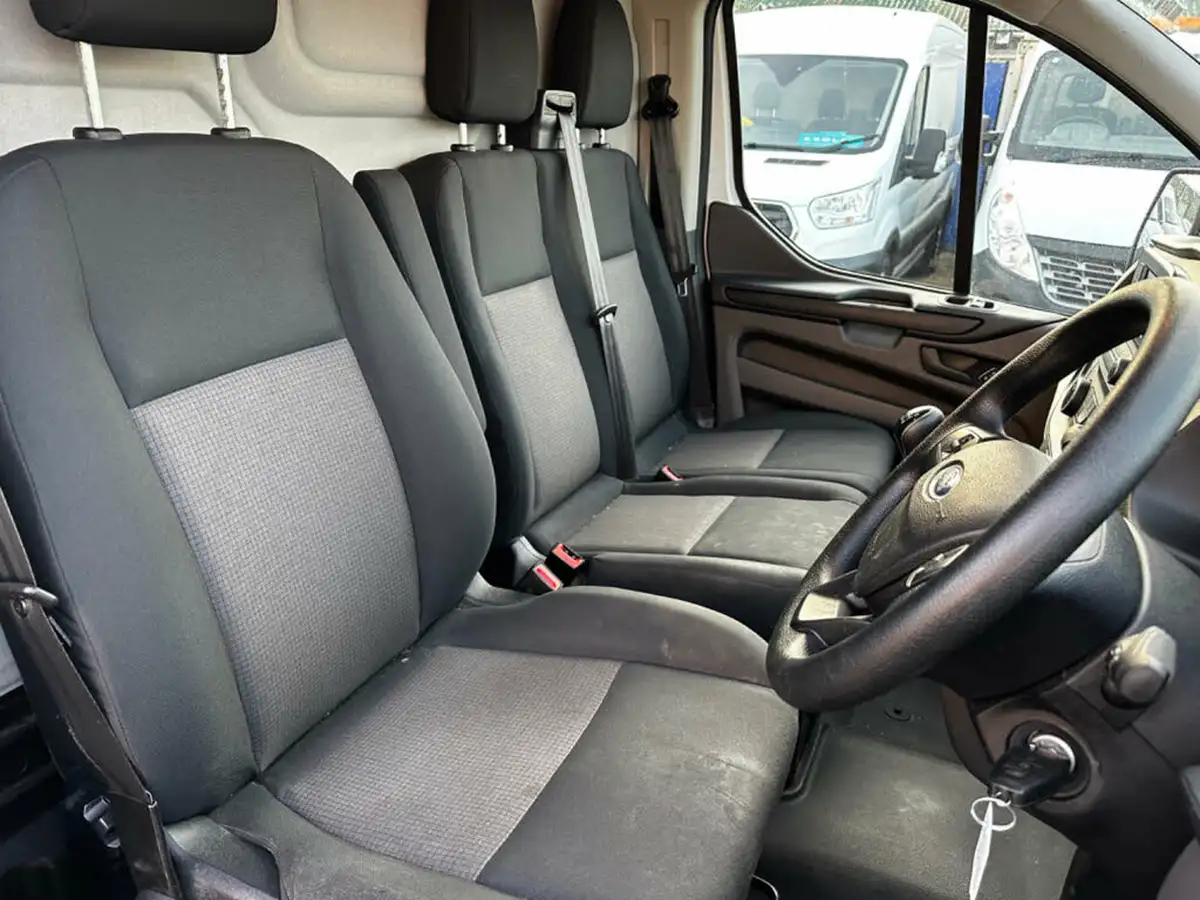 2021-ford-transit-custom-20tdci-300-l2h1-leader-130pseu6dt-panel-van-big-15