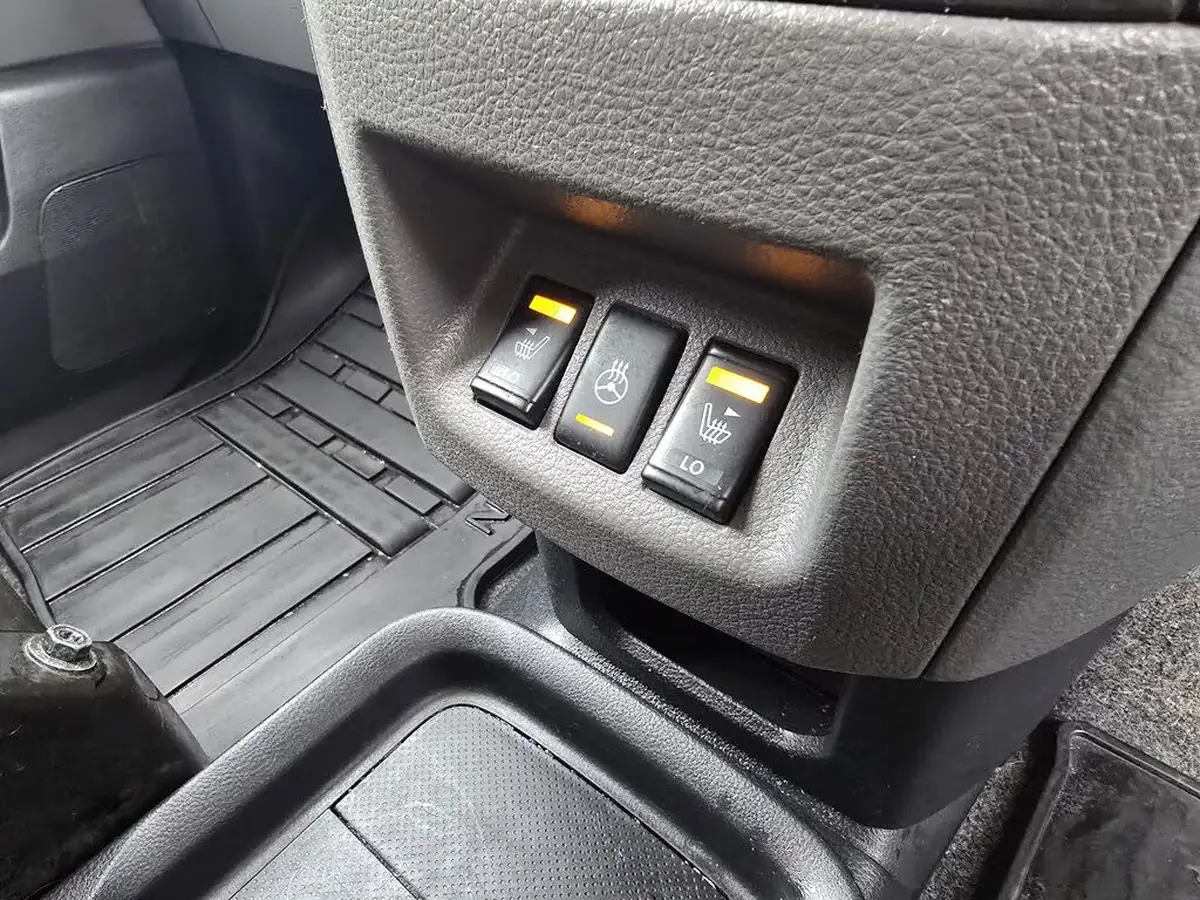 2017-nissan-env200-e-tekna-rapid-panel-van-big-30