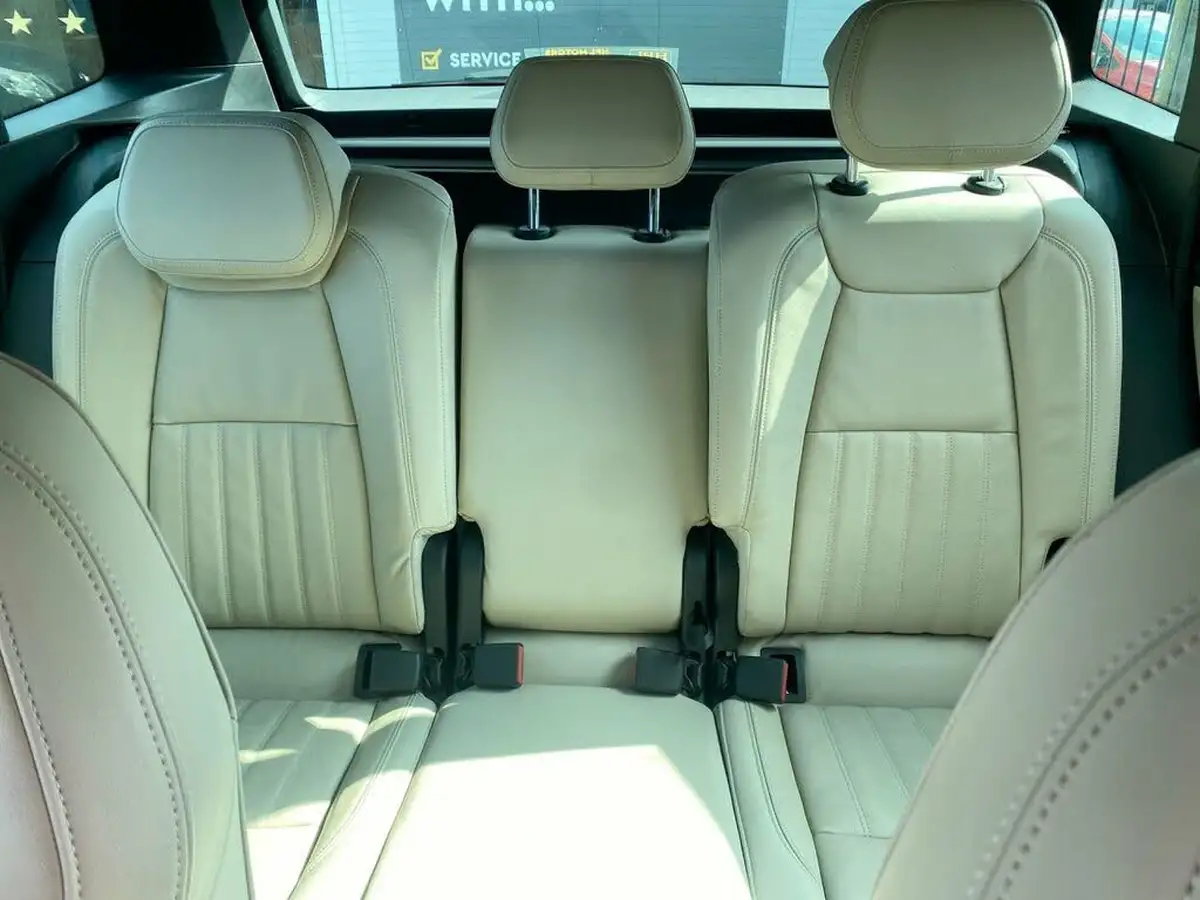 2019-skoda-karoq-15-tsi-se-l-big-10