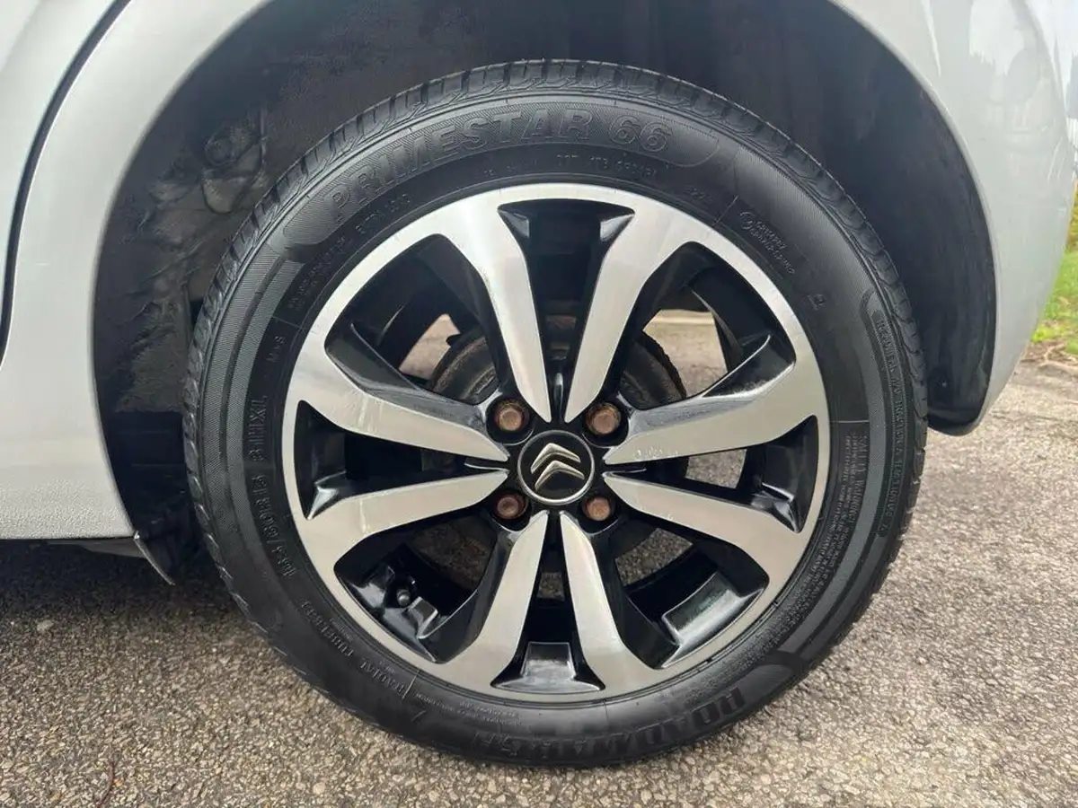 2017-citroen-c1-12-puretech-flair-5d-big-47