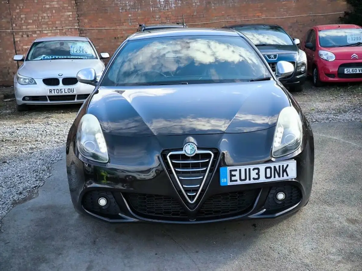 2013-alfa-romeo-giulietta-14-sportiva-tct-big-28