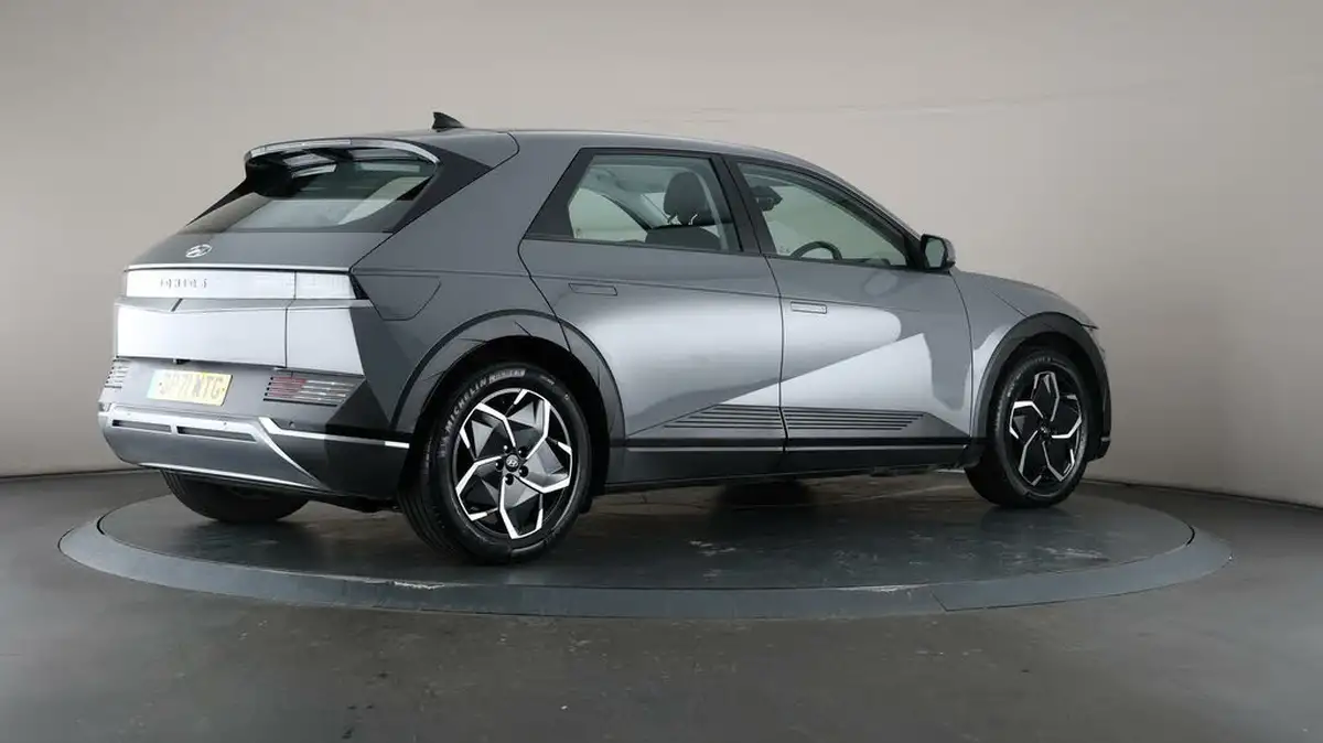 2022-hyundai-ioniq-5-e-se-connect-big-7