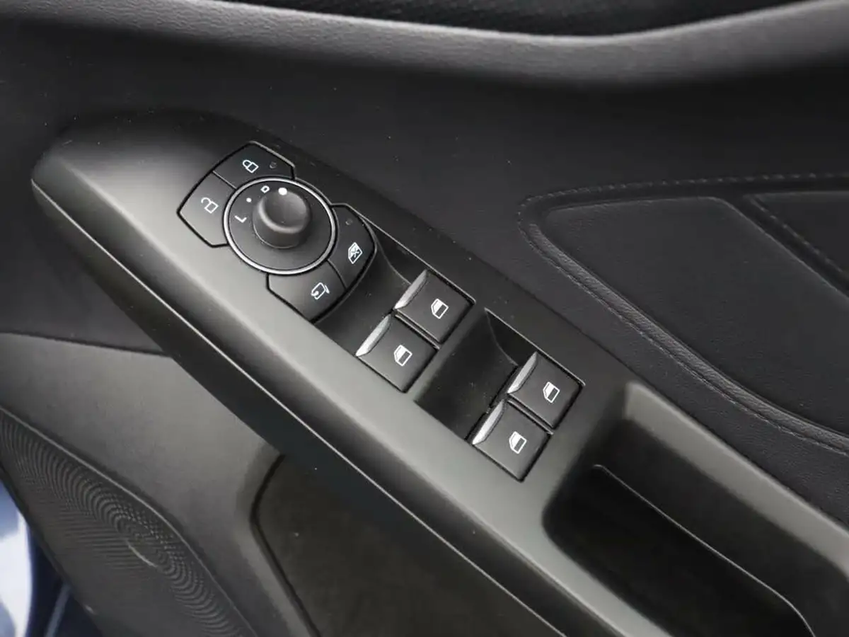 2021-ford-focus-15-st-line-edition-hatchback-big-31