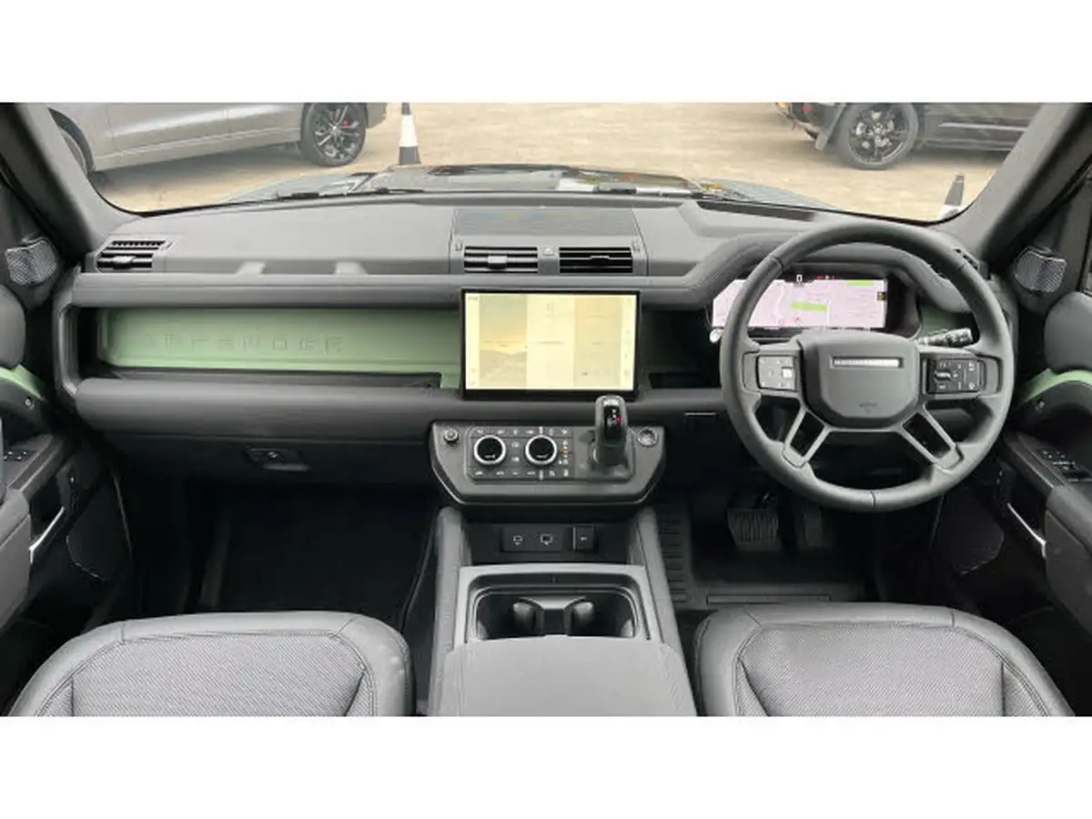 2024-land-rover-90-defender-30-d300-75th-edition-big-8