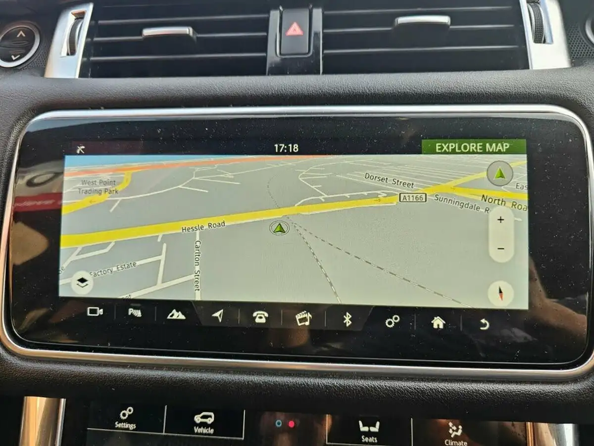 2018-land-rover-range-rover-sport-30-sd-v6-hse-sd-v6-big-26