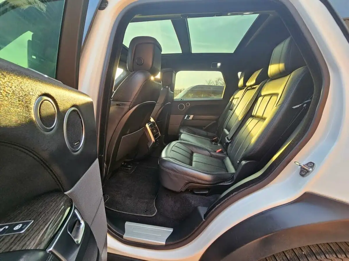 2018-land-rover-range-rover-sport-30-sd-v6-hse-sd-v6-big-50