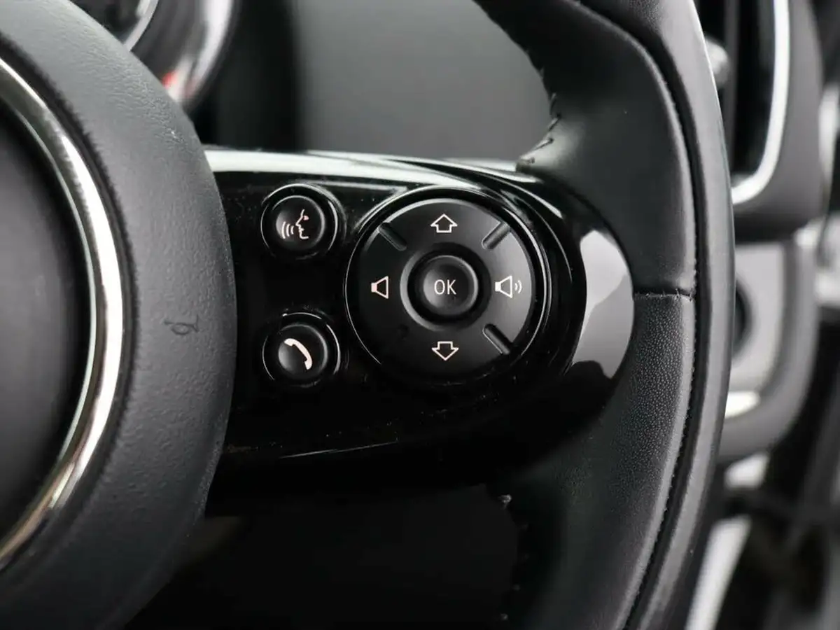 2020-mini-countryman-15-cooper-exclusive-big-26