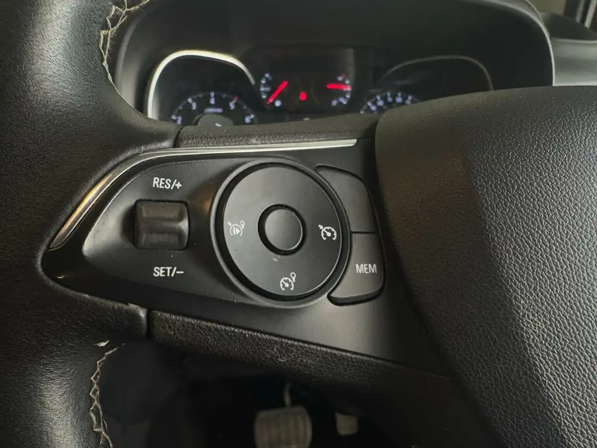 2021-vauxhall-combo-life-12i-se-big-16