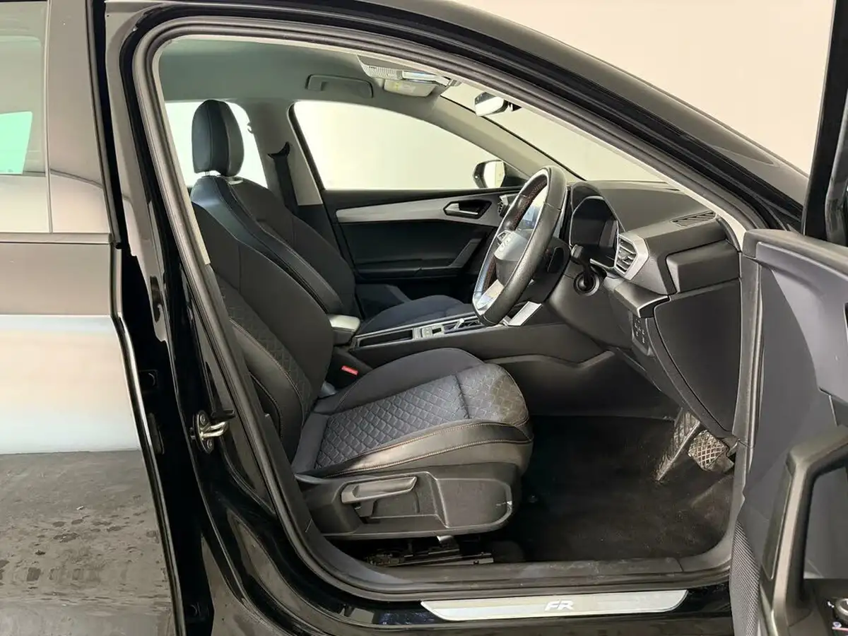 2021-seat-leon-14-e-hybrid-fr-estate-big-15