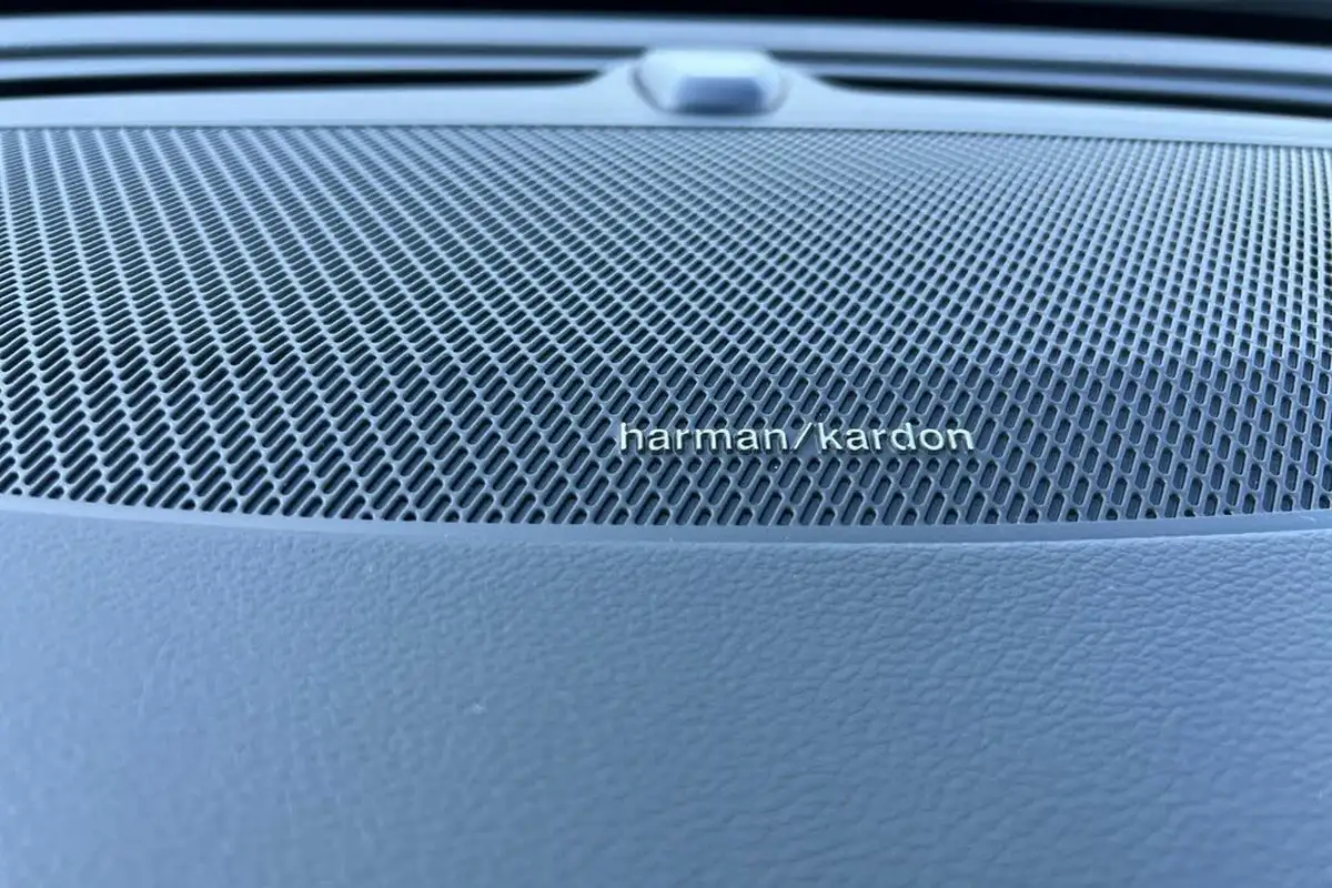 2024-volvo-v90-20-t6-plus-345bhp-dark-big-30